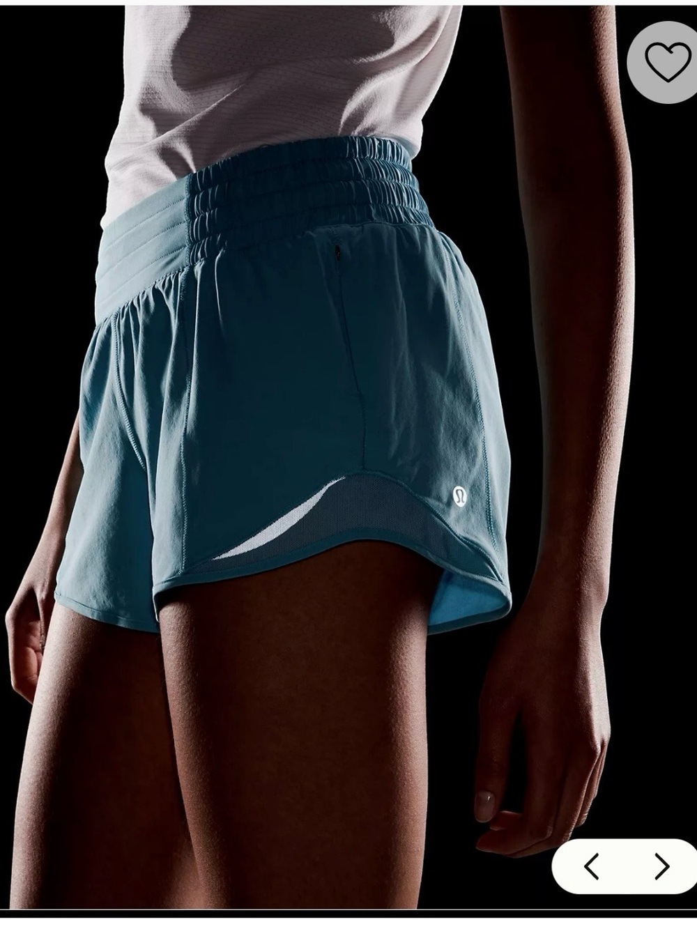 Lululemon EUC Hotty Hot High-Rise Lined Short 2.5" SZ 6 - Picture 2 of 8